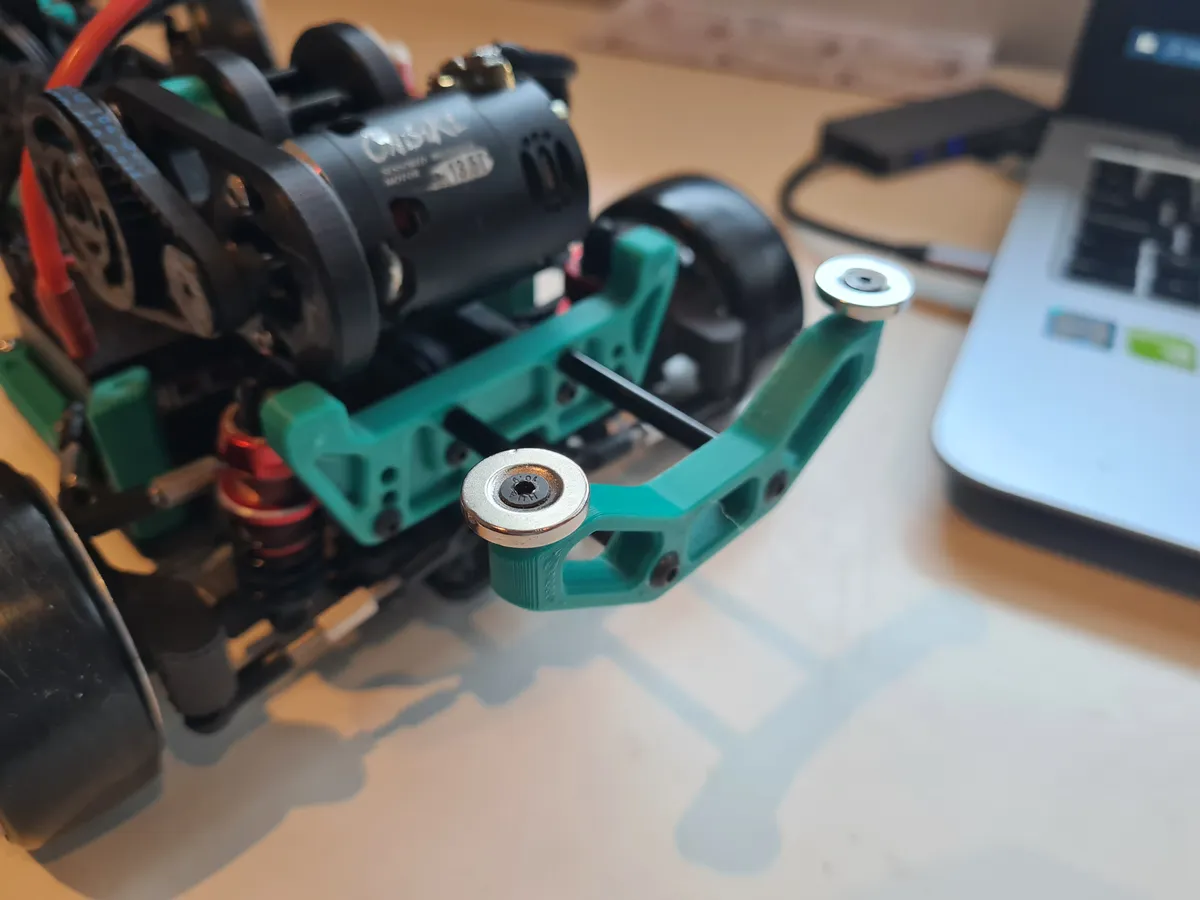 MMC D3 Drift Chassis Magnet Support, photo 1